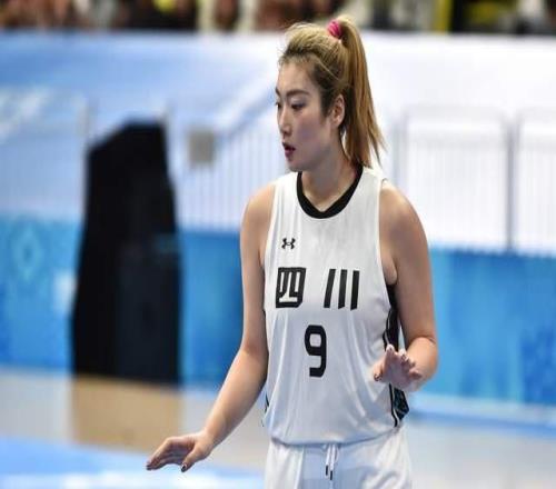广东女篮获全运冠军,数据显示李梦也是功臣,请排队向宫鲁鸣道歉