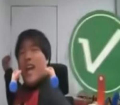 天壤之別BLG粉絲祝好綠毛離隊一切順利Bigwei離隊喜大普奔多吃一碗飯