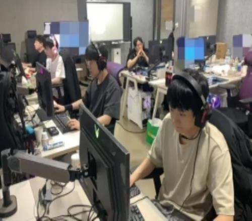 AL官媒晒队员训练日常:训练中