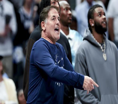 庫班：賣獨(dú)行俠時(shí)合同有保證我管理球隊(duì)的條款但NBA出手刪掉了
