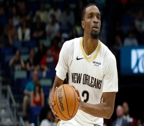 防守能力確實出色，但鵜鶘側翼大閘受制于糟糕的投籃只能打中鋒