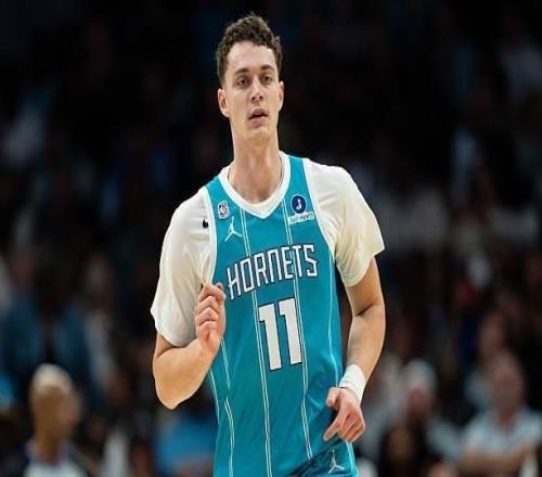 篮下进攻效率高到离谱！黄蜂这个次轮秀甚至还有一些潜力可以挖掘