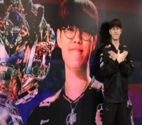 guma:Oner:今年下路比较重要所以去得最多,积极看待各种梗