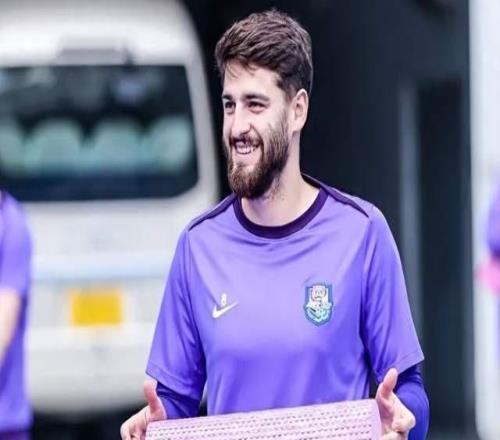 大愛中國！中超強(qiáng)援：中國發(fā)展前景很好，經(jīng)濟(jì)規(guī)模遠(yuǎn)超我祖國！