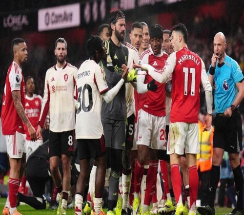 利物浦首席跟队:英足总必须立即采取行动处罚马丁内利