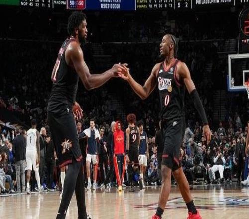 馬克西談恩比德：他今晚的上場(chǎng)時(shí)間比我還長(zhǎng)真是太棒了