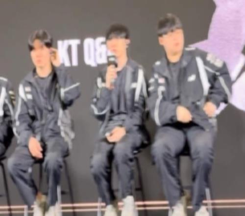 Deokdam:来到世界赛我也是成长了很多,我最想感谢教练