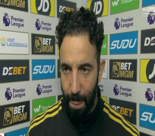 阿莫林:与上赛季相比我们创造机会和进球更多,我非常满意