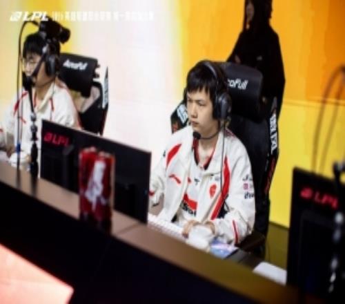 LPL發布TES賽後返圖：薪火不滅砥礪前行期待你們調整狀態