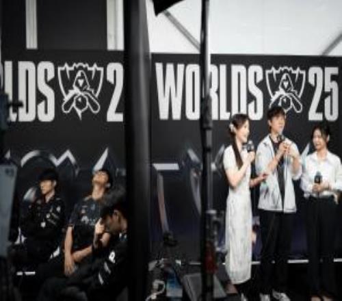 一墻之隔！攝影Tim分享GEN對戰T1比賽結束后兩隊選對比照