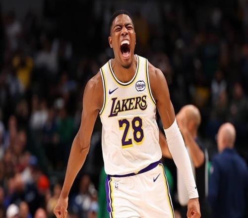 手感回暖了!湖人锋线大将在关键时刻更是起到了决定性的作用