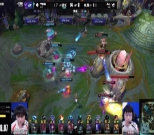 媒體人：TES這比賽給我整熱血沸騰你覺得他不行了突然就支棱起來