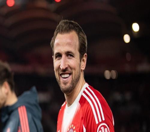 德甲替补戴帽,凯恩是继9分钟5球的莱万之后拜仁第二人