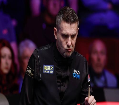 斯诺克世锦赛八强！吴宜泽掀翻塞尔比