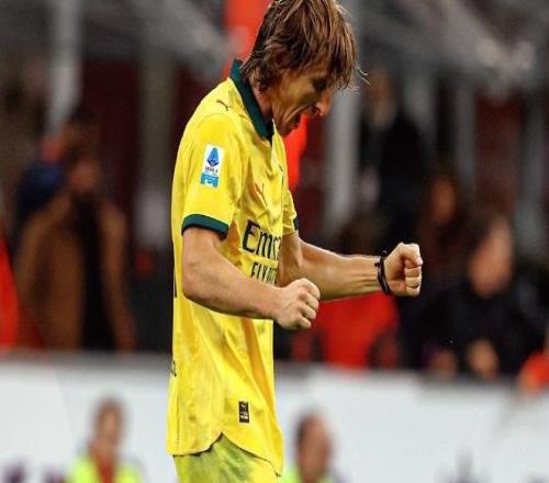 重返意甲第一!普利西奇替补双响,AC米兰32都灵攻克梦魇之地