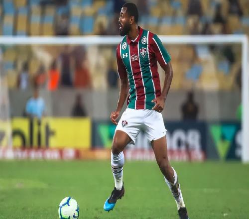 新援来袭!曝维尼休斯将登陆中超,加盟土豪球队,已自掏腰包离队