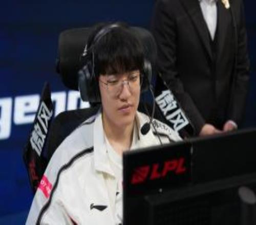 登峰组大小王确定！AL压制BLG成为登峰组第一