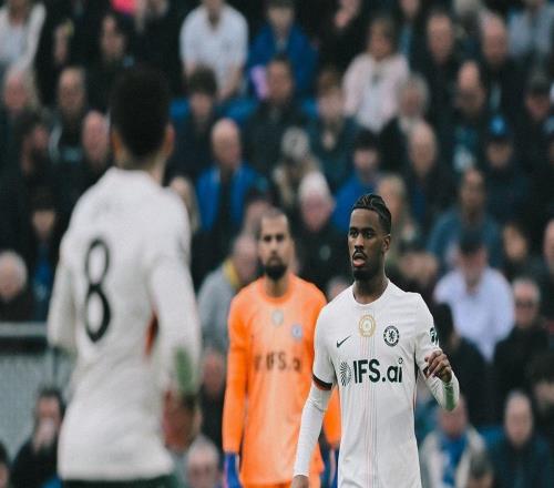 足坛一夜动态：爆冷！利物浦12切尔西03米兰32拜仁40