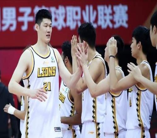 央视直播!今晚735,CBA打响揭幕战,两大强援PK,王博要小心了