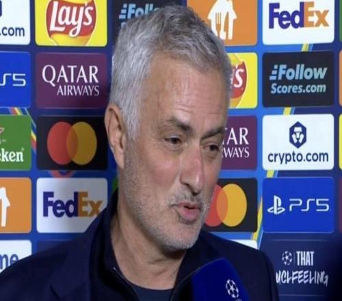 穆里尼奥:这是美妙的夜晚,我们掌控了比赛理应战胜那不勒斯