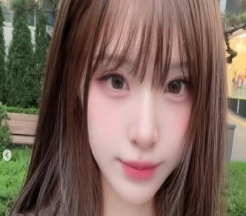 尺帝糊涂啊！Ruler前女友更新INS照片：好喜歡...