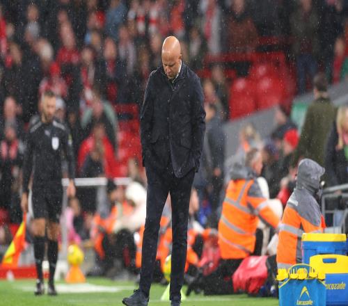 镜报:要想英超夺冠失利不能超过6场,红军的犯错空间很小了