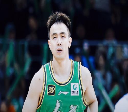 全場高呼MVP！養傷66天歸來仍是聯盟王牌趙繼偉怒吼一幕遼媒動容