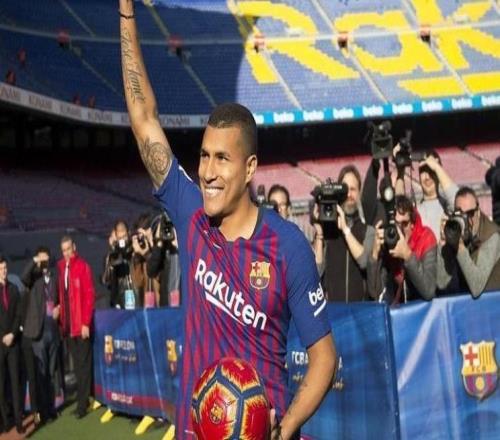 世体:巴萨冬窗想买顶级球员,内部频繁提引进穆里略失败案例