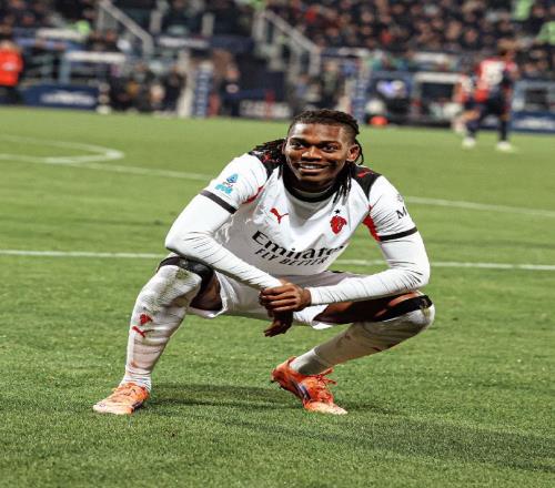 10,新年开门红!莱奥一击制胜,意甲榜首易主,AC米兰反超国米