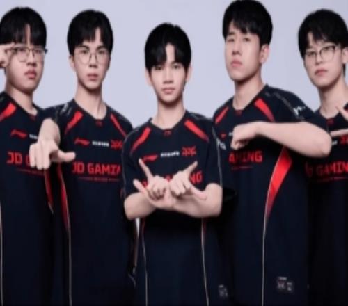 巴西FUR打野：我们训练赛碾压1把JDG第2把领先1W2被GALA翻了