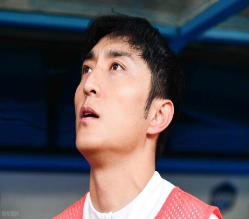 意外!网传参与打假球的中超冠军队主力后卫,如今现身教练培训班