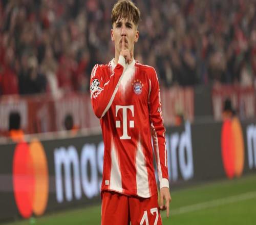 拜仁捡到宝!17岁欧冠三连击,打破姆巴佩纪录3个月身价暴涨13倍