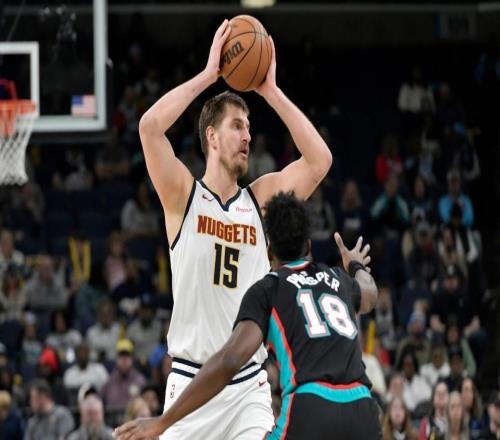 大冷!约基奇29+14+9+10失误掘金负8连败灰熊穆雷19+8+12