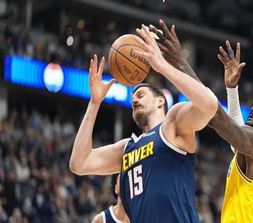 裁判抢戏!掘金复仇湖人,詹姆斯登顶历史第一,约基奇轰28+12+13