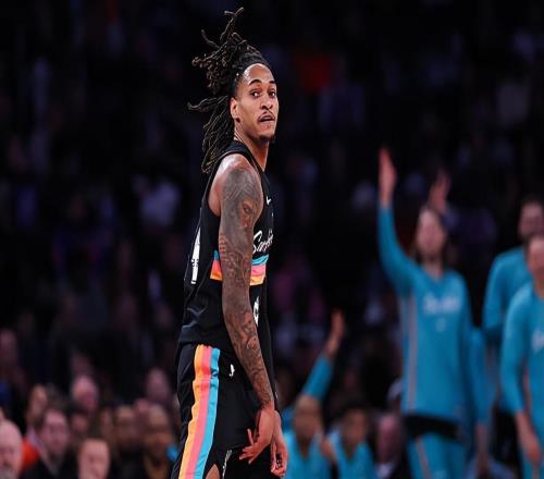 马刺遭遇了一场惨败，但是强力得分手的状态还是值得肯定