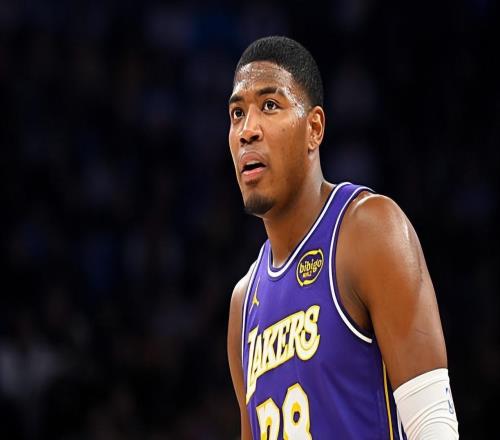 確實是打不了替補，湖人鋒線大將估計很快又要回歸先發陣容了