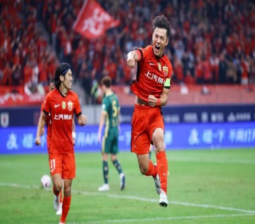 中超争冠又成上海“内战”!海港1分领跑,大连英博将成“判官”