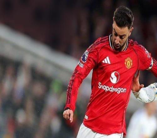 热闻45年主场不败纪录告破！曼联12不敌利兹联