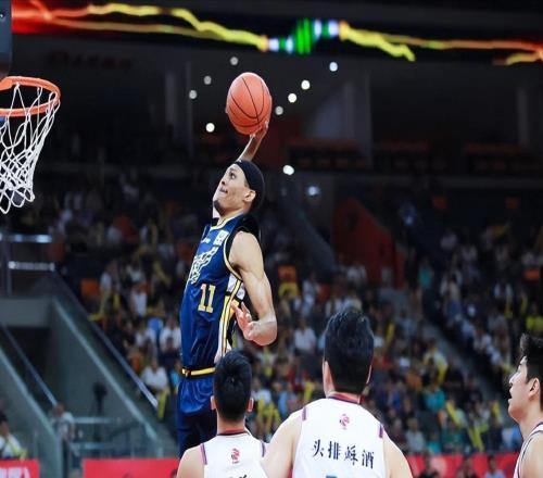 曝CBA多家俱乐部报价贝兹利!上赛季效力于广东宏远