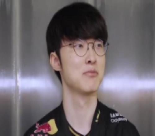 李哥你什麽意思誰會拿下S15冠軍Bdd:KT!Faker:BLG!