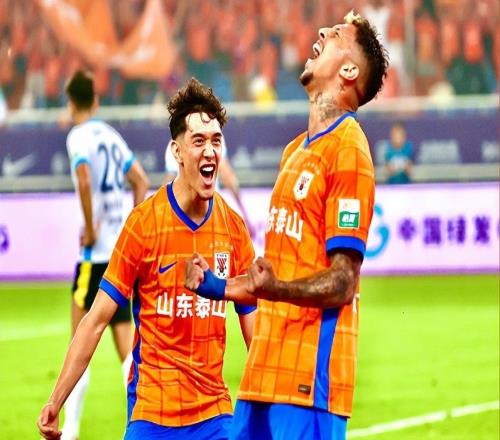 中超三國爭霸局麵形成一隊雖然爭冠無望卻成了中超爭冠最大判官