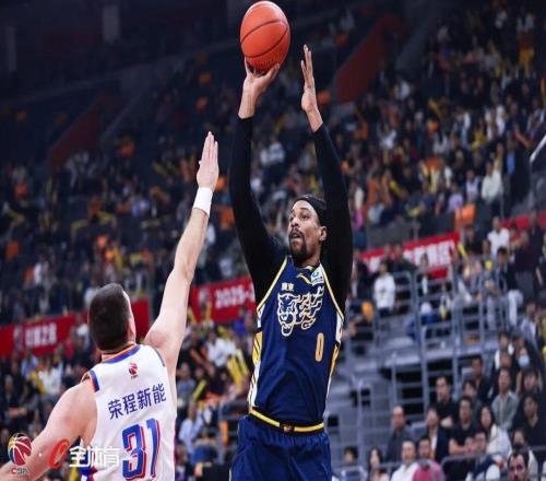 末節打破僵局，華南虎主場9889戰勝天津