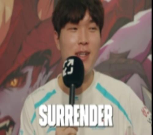 Bin挑战1分钟内说出40个英雄名字：投降，我一直想着时间很难受