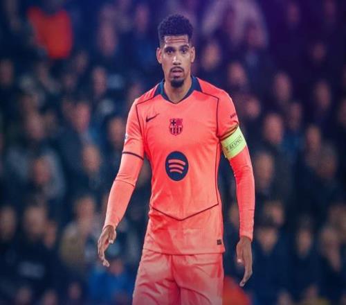 欧冠4场丢7球!亨利尖锐批评巴萨:防守太烂这么踢别想夺冠