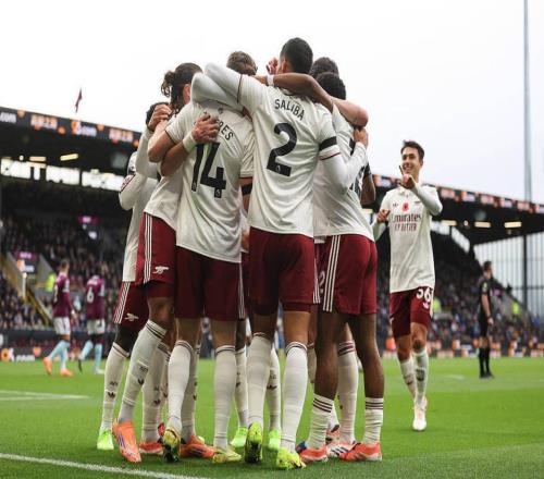 英超大亂戰第2距第11僅差3分！阿森納7分領跑贏麻了，曼聯跌第7