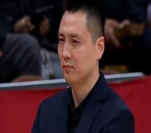 上海主帅:我们现在不是强队末节启用三锋线是有些球员状态不到位