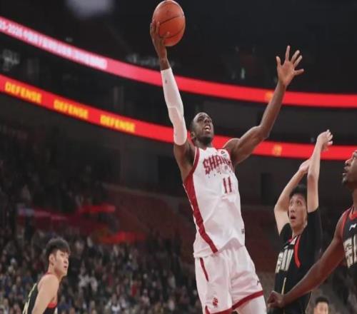 真是刺兒頭??！在場上各種斗狠，垃圾時間猛刷分，正負值倒數(shù)第1