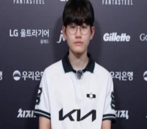 DK輔助Career：第三局隊友溝通得很好一直看Keria的操作學習