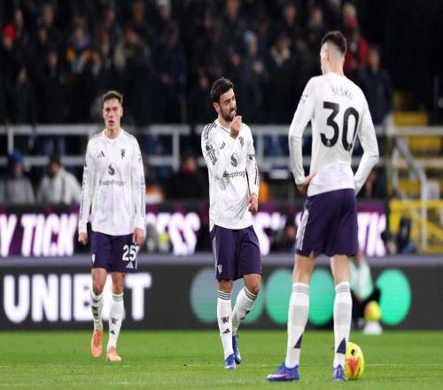 自穆帥時期以來，曼聯(lián)首次遭遇英超三連平