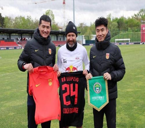 邵佳一有毛雷尔郑智有黄博文!乔迪打造银河战舰三镇签新帅1年